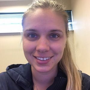 Meet your Posher, Becky